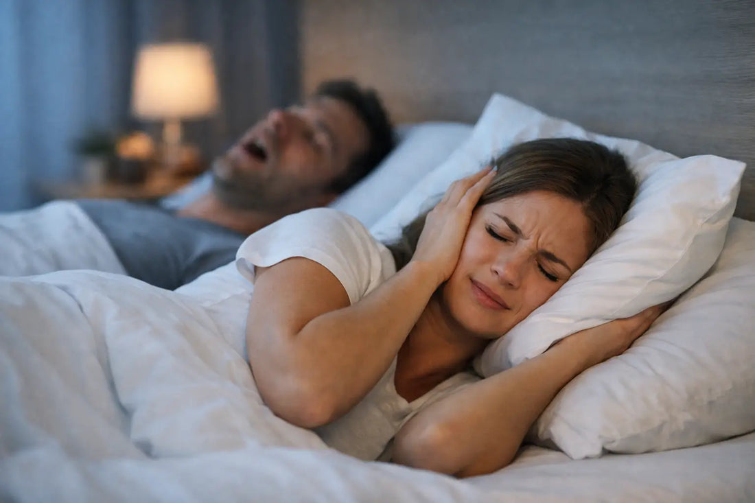 Come dormire con partner che russa davvero